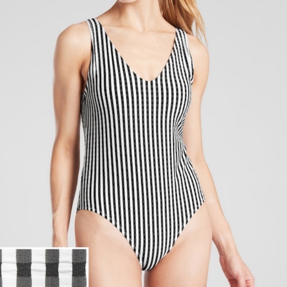 Athleta Seersucker striped one piece swimsuit
